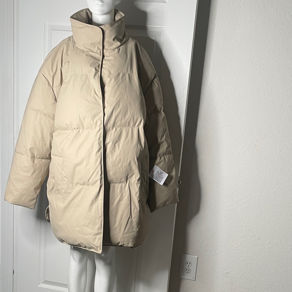 NWT ASOS DESIGN rubberized oversized puffer jacket in camel